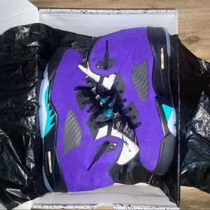 Jordan Retro 5 “Alternate Grape”